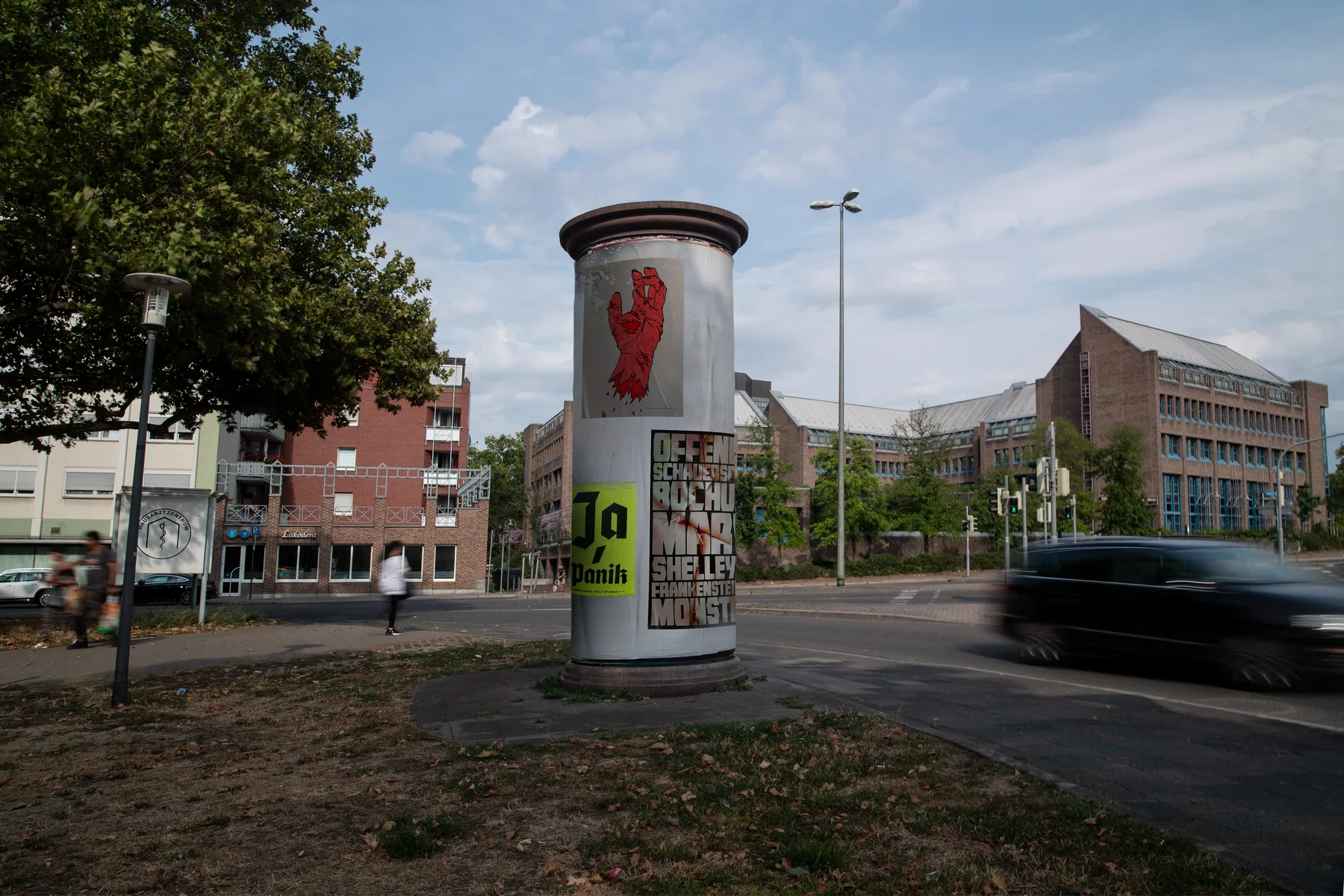 Allgemeinstelle mit OOH-Werbung in der Innenstadt von Ludwigshafen.